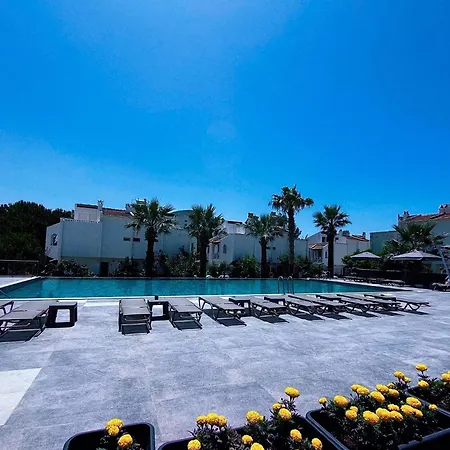 Blue By The Pool, Near Sea * Kusadasi